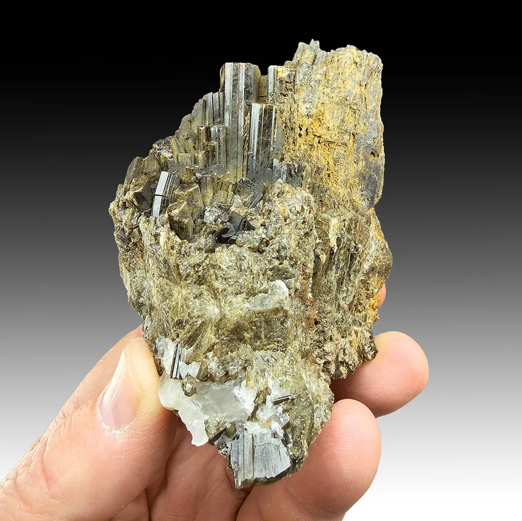 Vesuvianite image