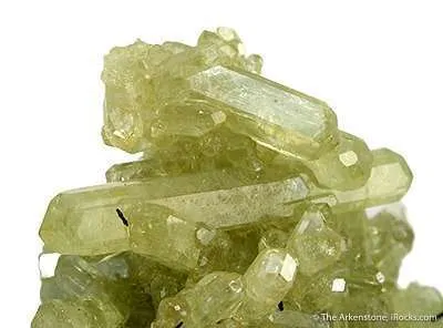 Vesuvianite and Groutite - image 3