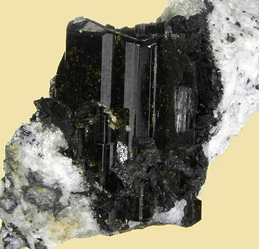 Vesuvianite - image 2