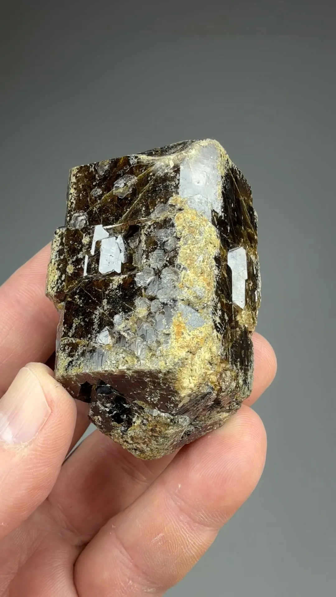 Vesuvianite - image 2