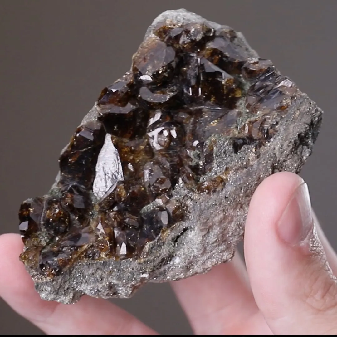 Vesuvianite - image 2