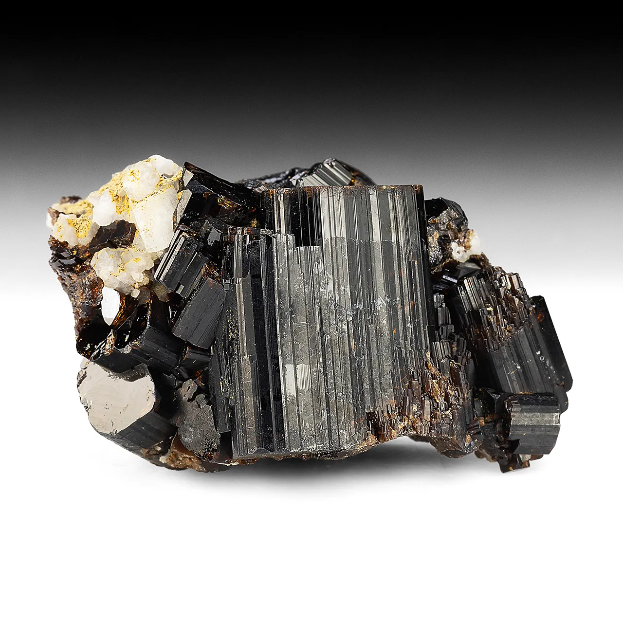 Vesuvianite - image 1