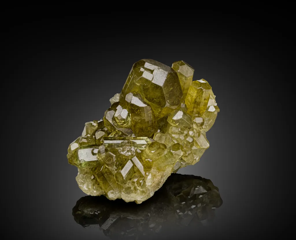 Vesuvianite image