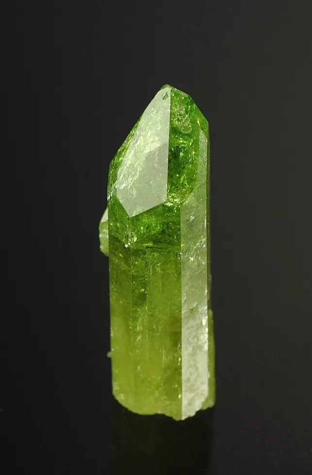 Vesuvianite from Canada, Québec, Jeffrey Mine image