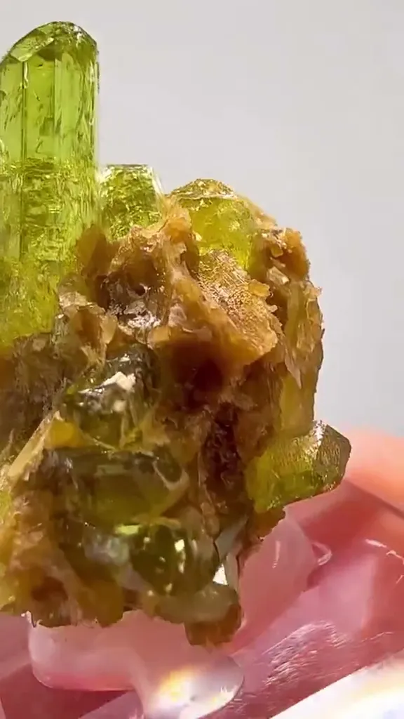 Vesuvianite GEM PERFECTION - image 2