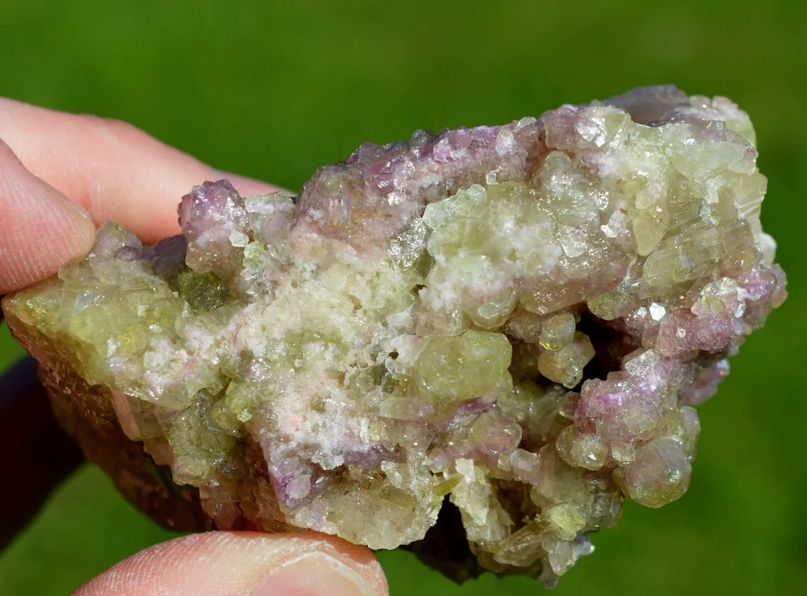 Vesuvianite & Mangano-vesuvianite 357 grams - Jeffrey Mine ("Johns-Manville Mine"), Quebec, Canada - image 6