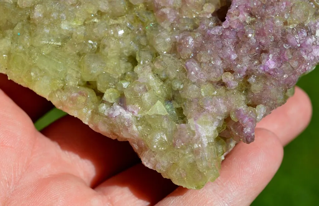 Vesuvianite & Mangano-vesuvianite 357 grams - Jeffrey Mine ("Johns-Manville Mine"), Quebec, Canada - image 9