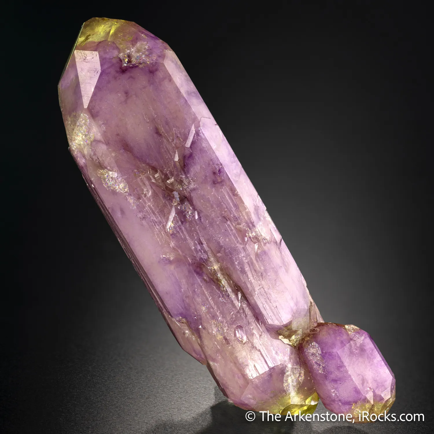 Vesuvianite var. Manganoan - image 1