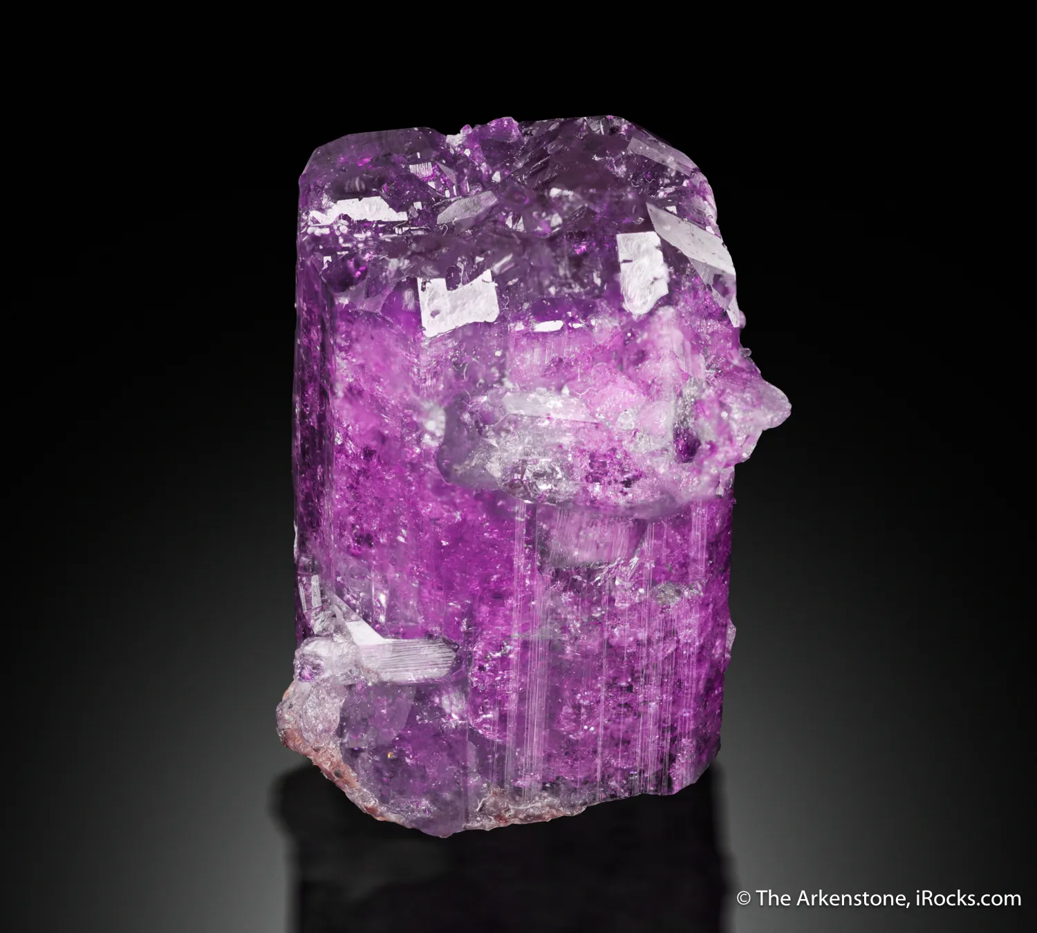 Vesuvianite var. Manganoan - image 1