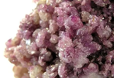Vesuvianite (Var: Manganoan Vesuvianite) - image 2
