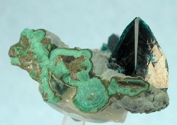 Veszelyite - image 2