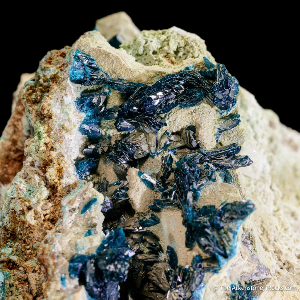 Veszelyite - image 2