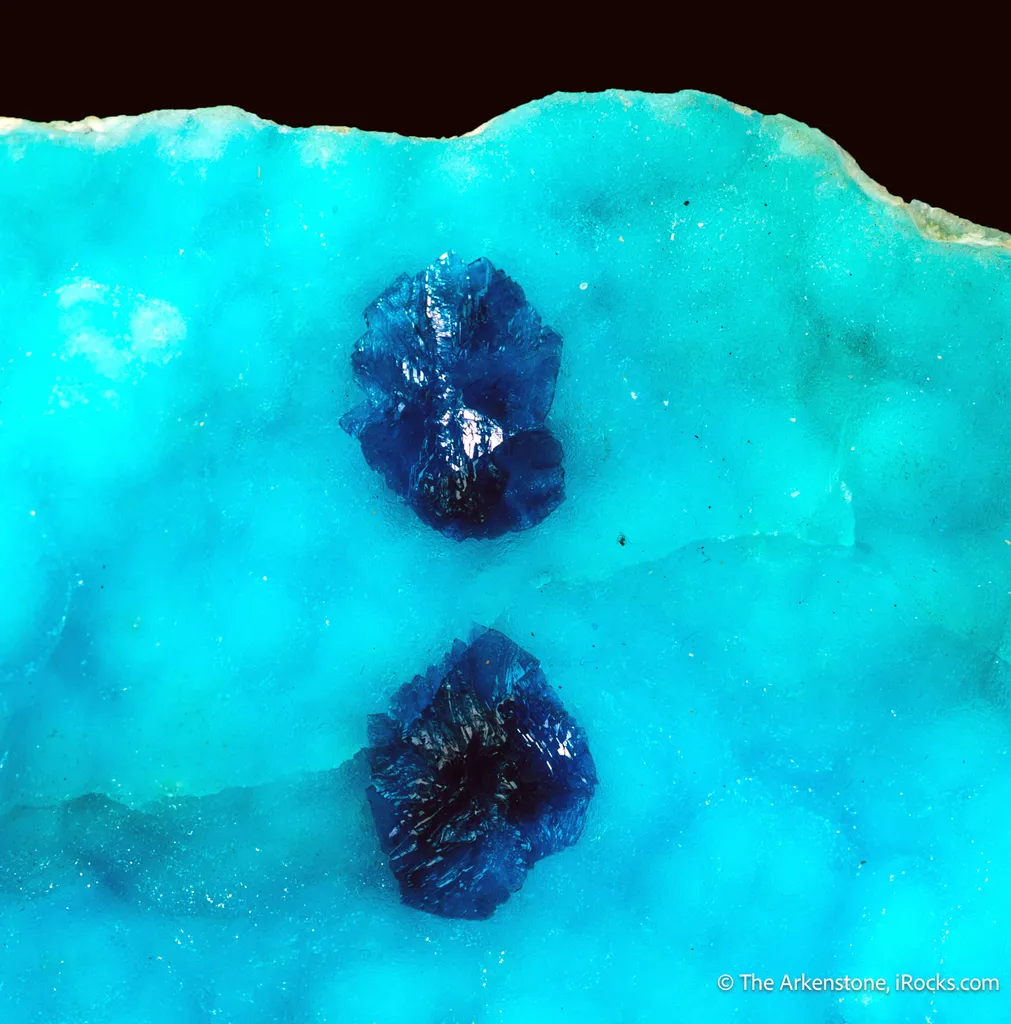 Veszelyite and Hemimorphite image