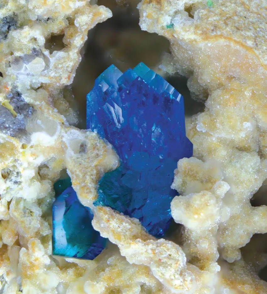 Veszelyite image