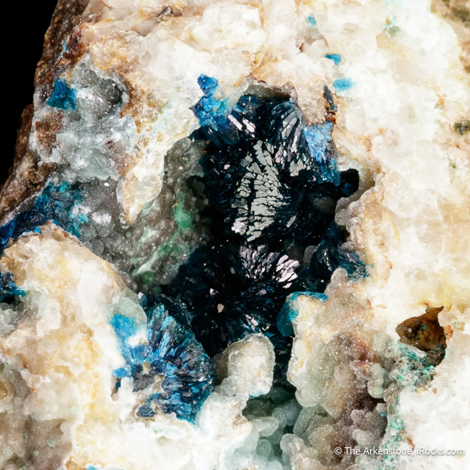 Veszelyite, Cuprodongchuanite, Molybdenite - image 1