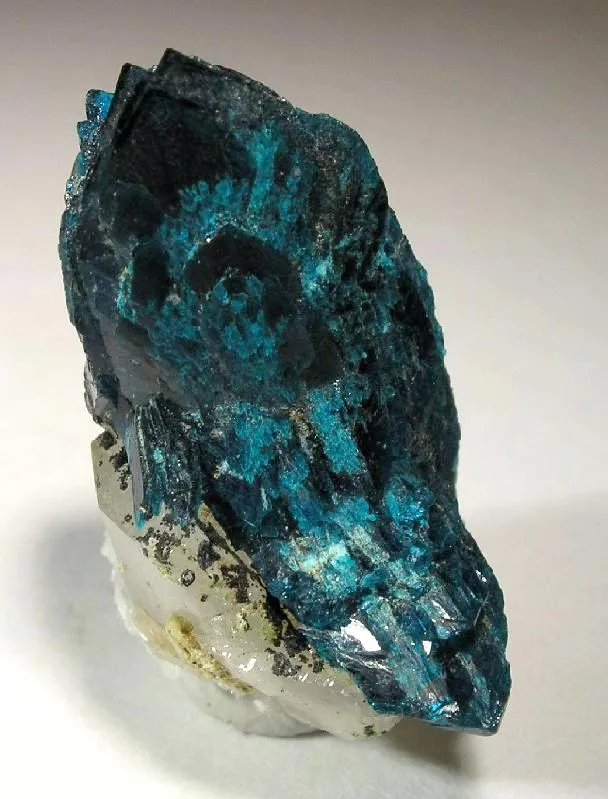 Veszelyite image