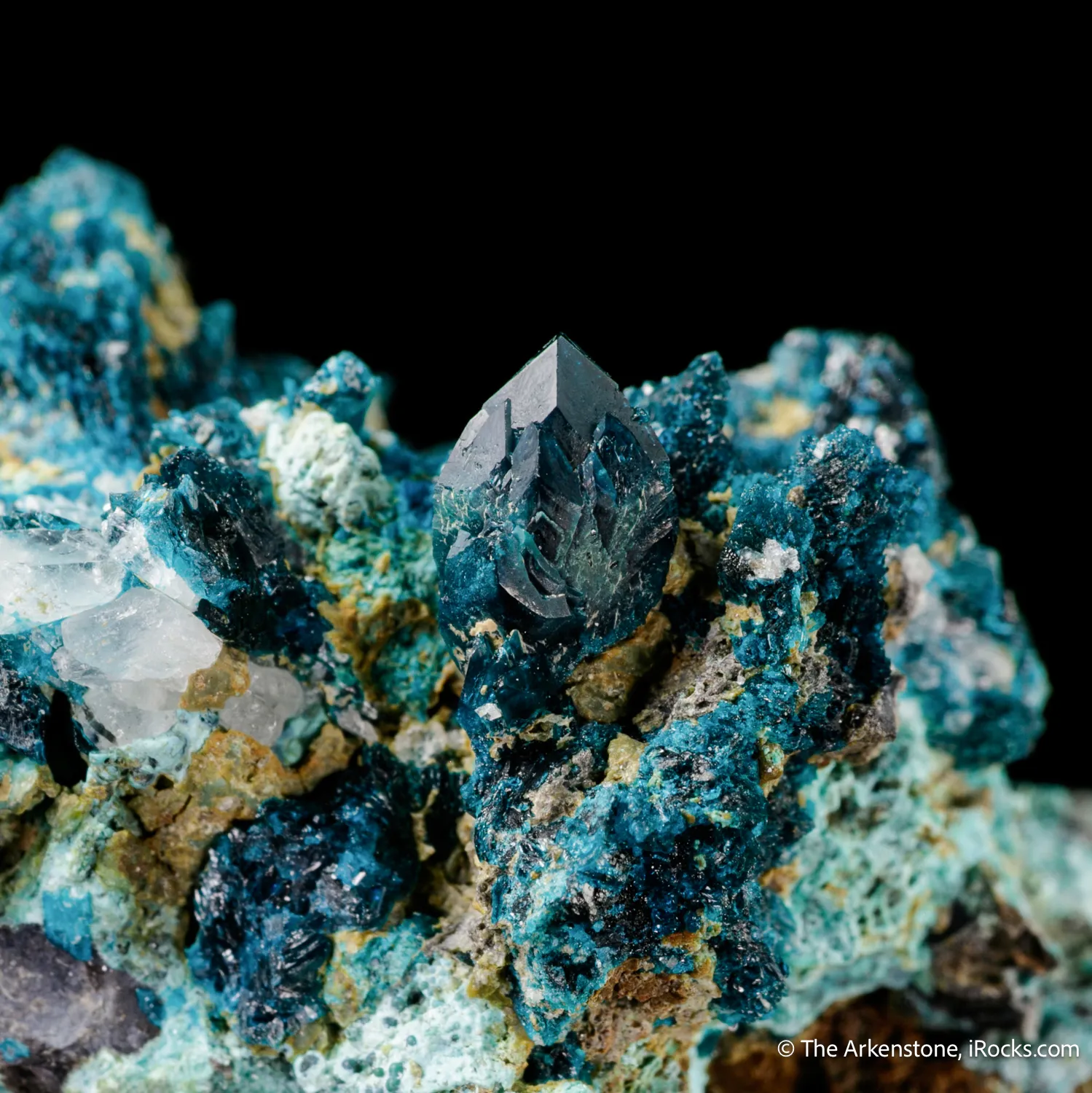 Veszelyite, Dongchuanite on Molybdenite - image 1
