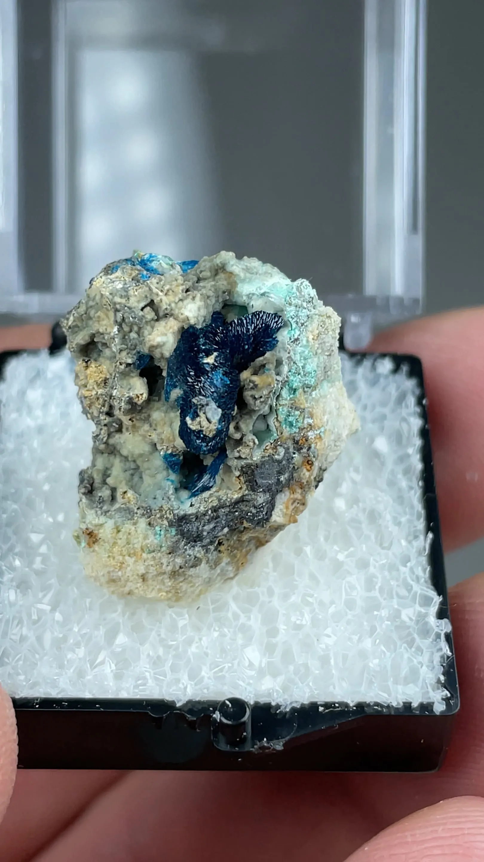 Veszelyite - image 2