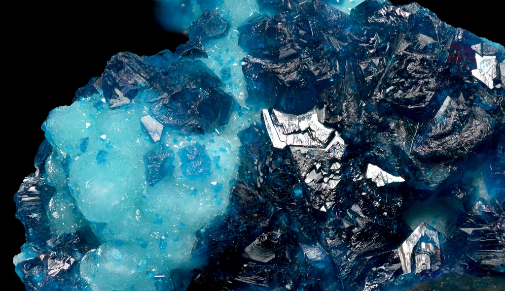 Veszelyite from Palabanda quarries, Mfouati, Mfouati District, Bouenza Department, Republic of the Congo - image 3