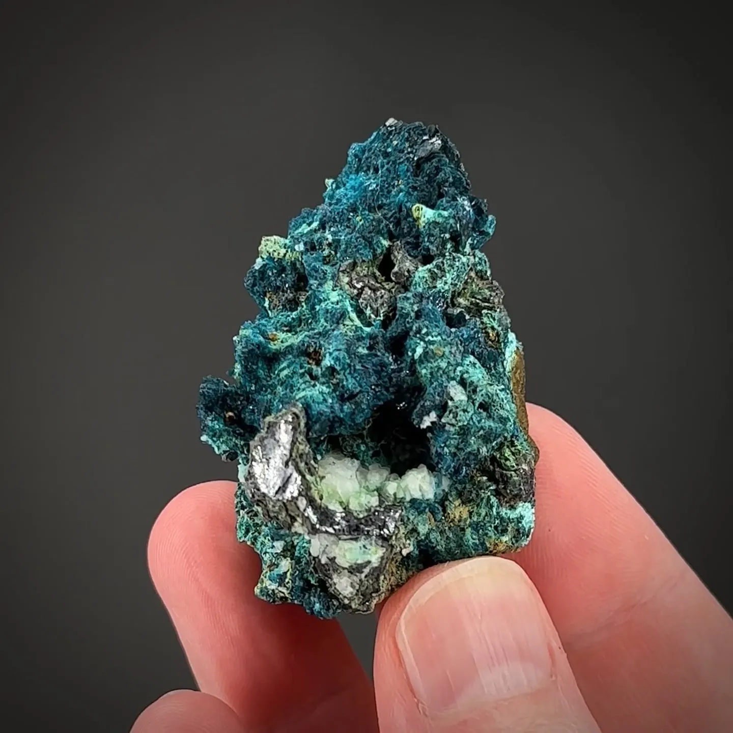 Veszelyite, Molybdenite - image 2