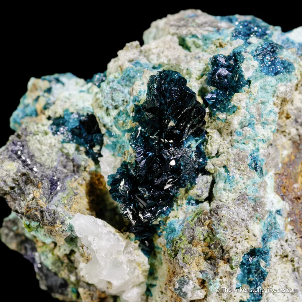 Veszelyite, Molybdenite - image 5