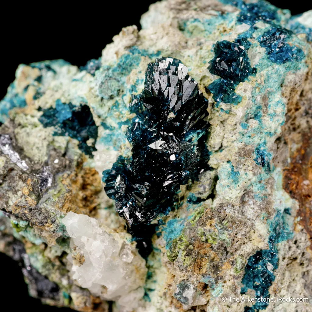 Veszelyite, Molybdenite image