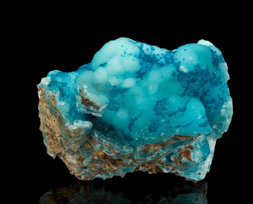 Veszelyite on Hemimorphite image