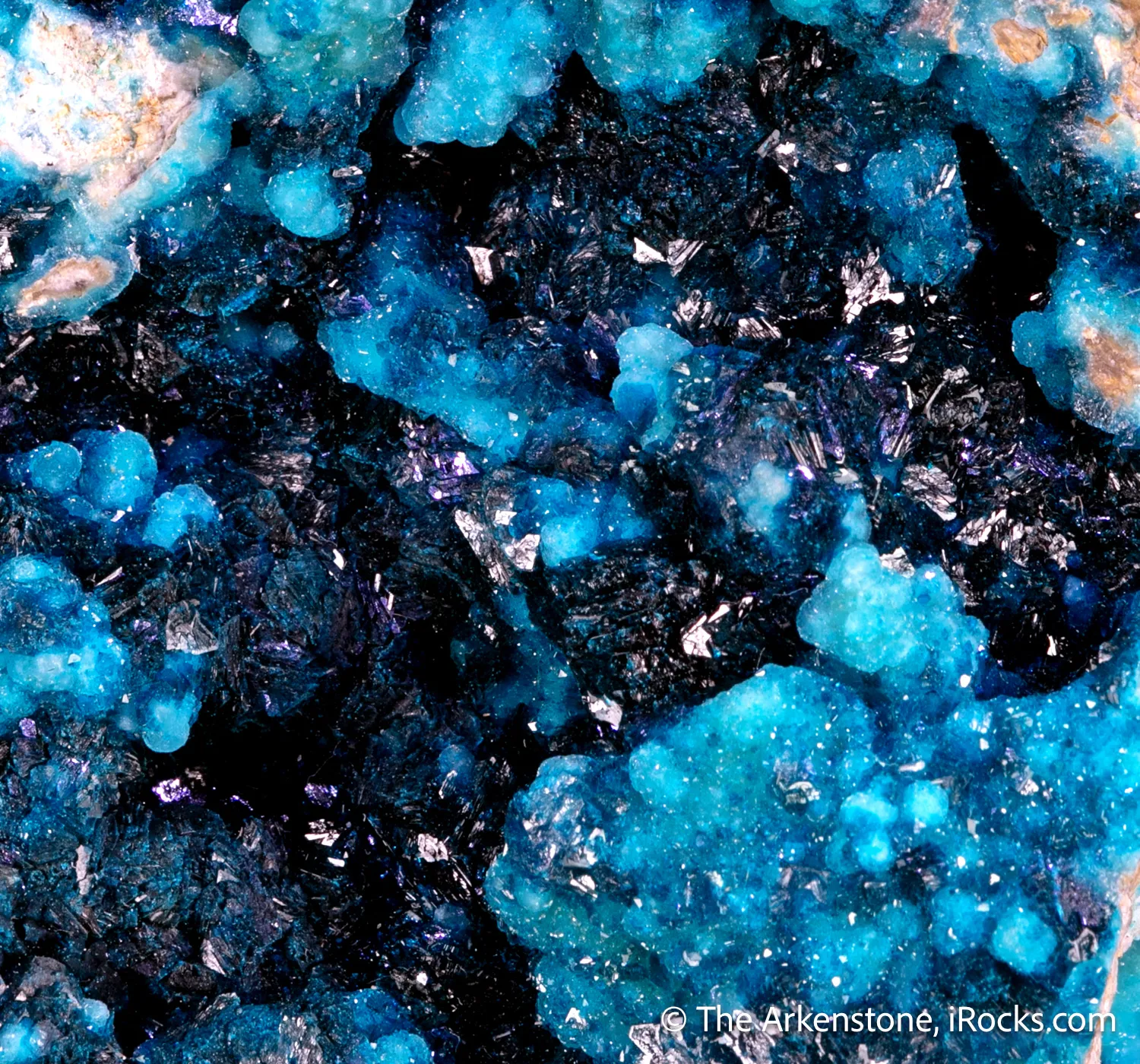 Veszelyite on Hemimorphite - image 4
