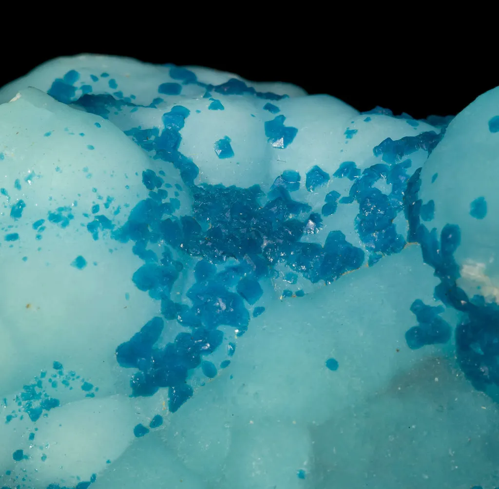 Veszelyite on Hemimorphite - image 4