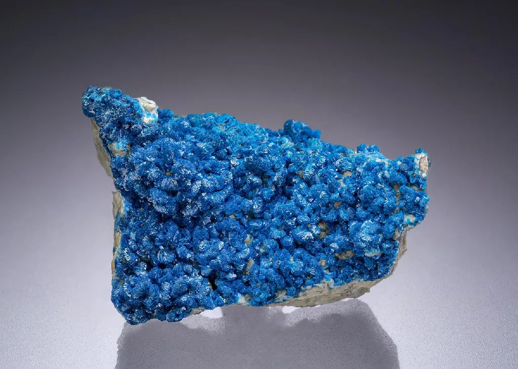 Veszelyite on Hemimorphite image