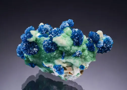 Veszelyite on Hemimorphite