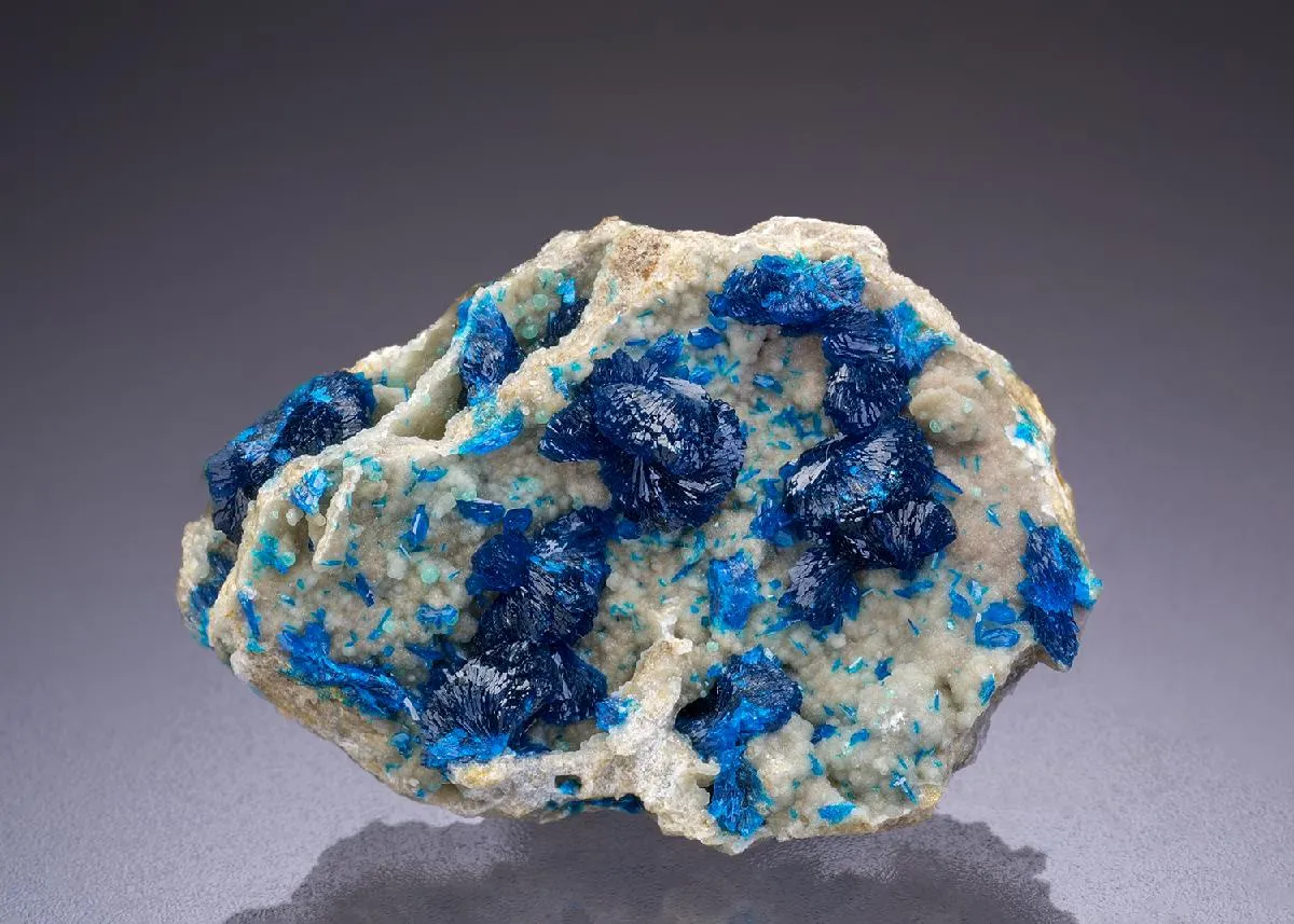 Veszelyite on Hemimorphite with DONGCHUANITE Group - image 1