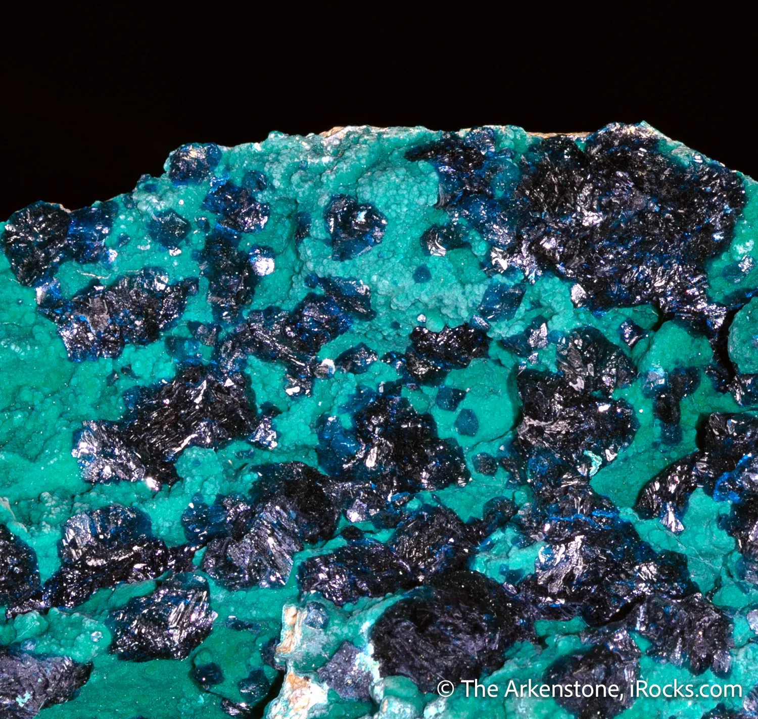 Veszelyite on Zincolibethenite - image 4