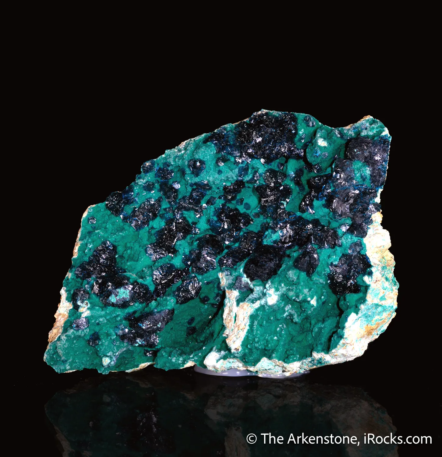 Veszelyite on Zincolibethenite - image 3