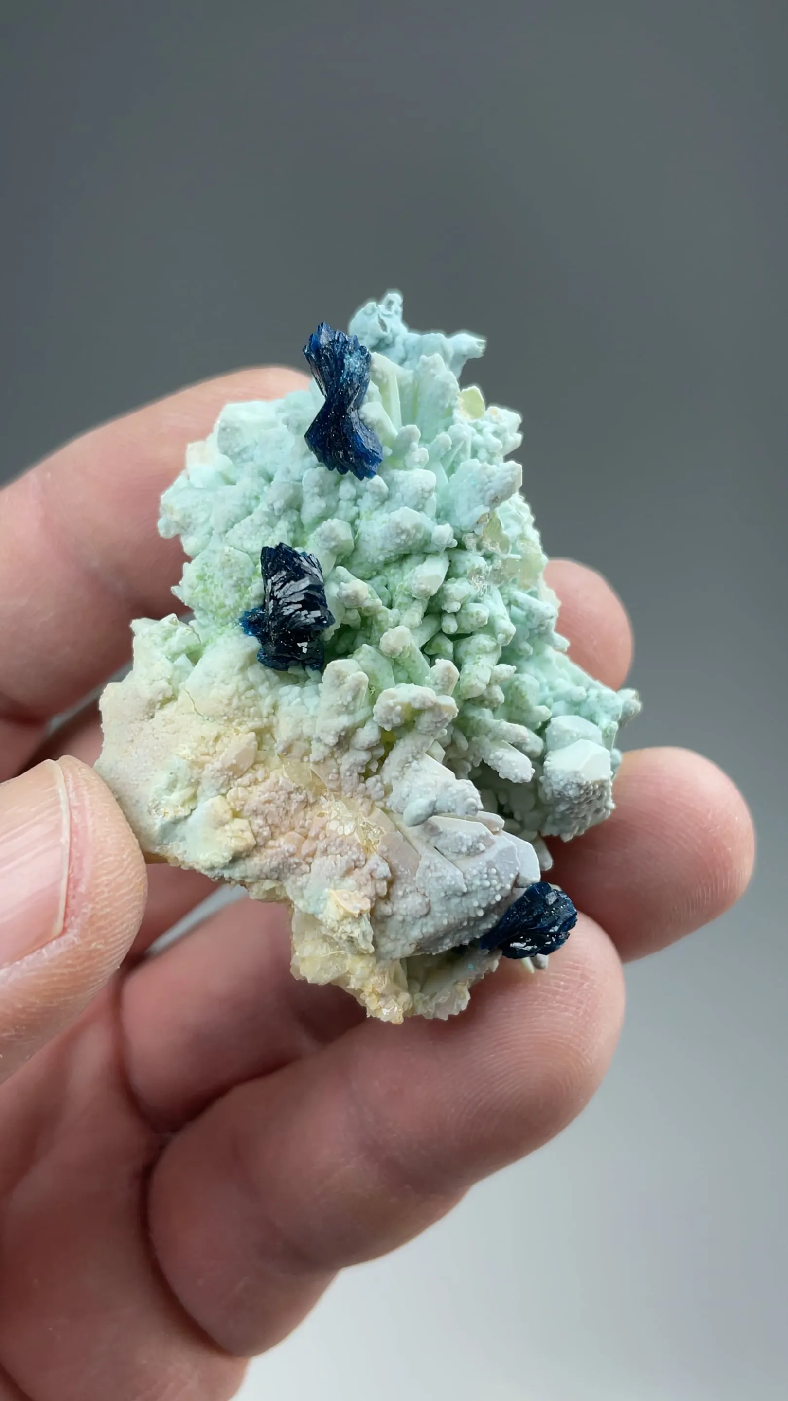 Veszelyite with Hemimorphite, Quartz - image 2