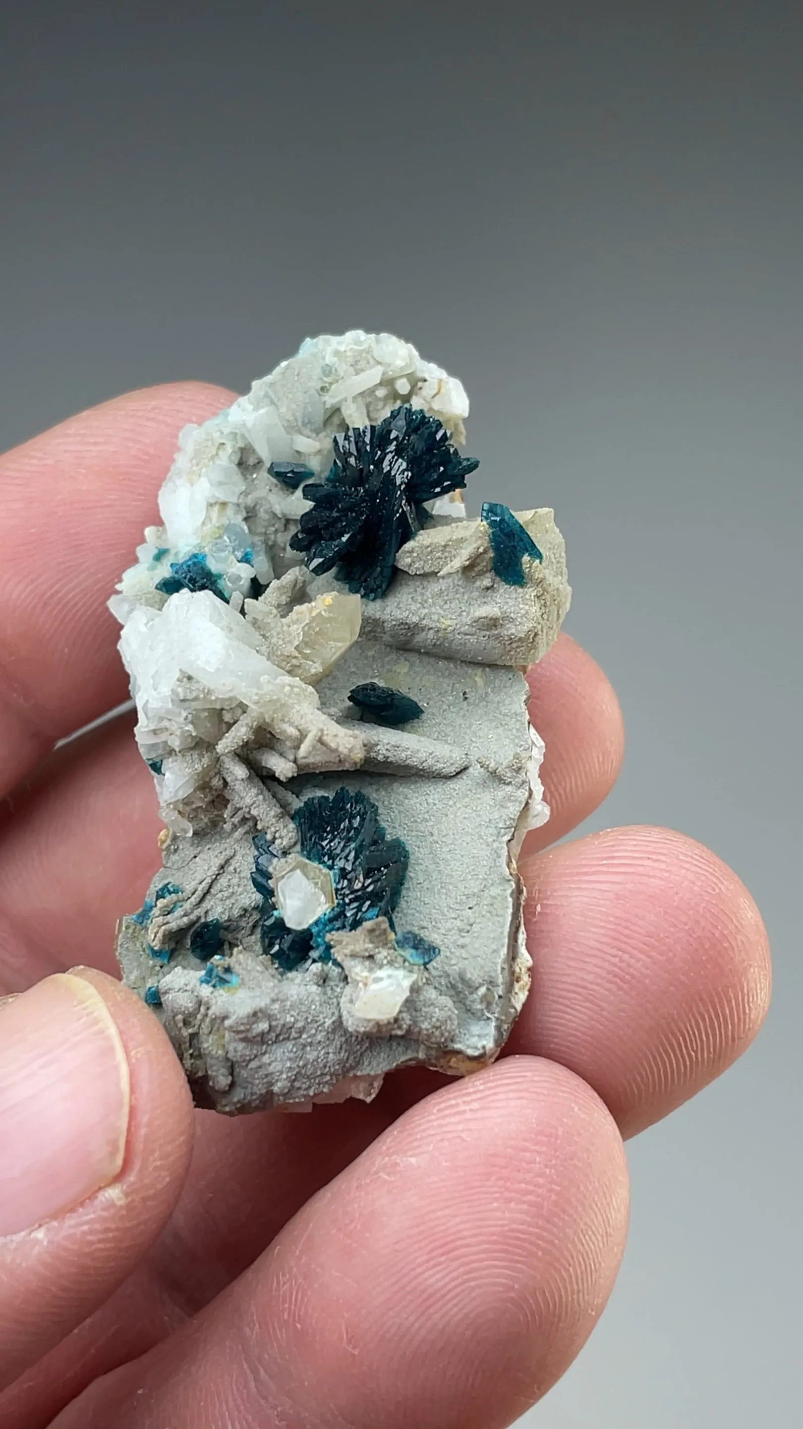 Veszelyite with Quartz - image 2