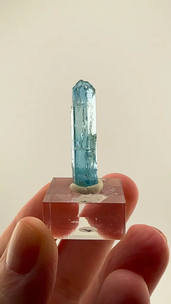 Vietnam Glass Aquamarine 4.33 grams image
