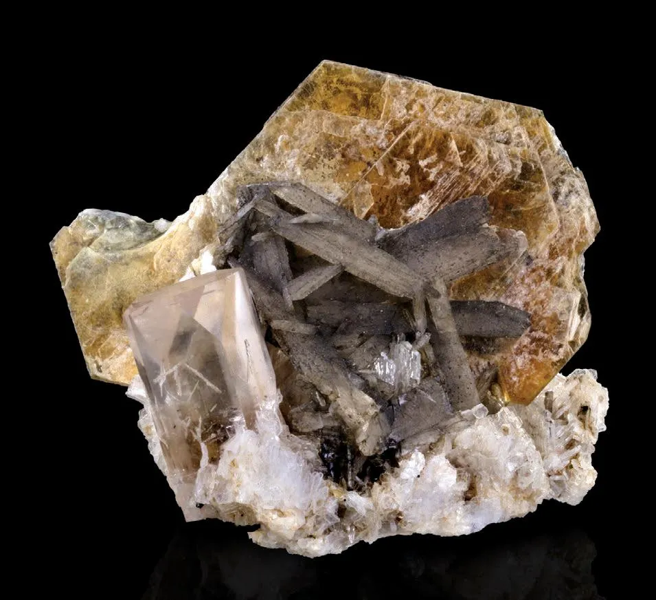 Viitaniemiite, Muscovite, Topaz - image 1