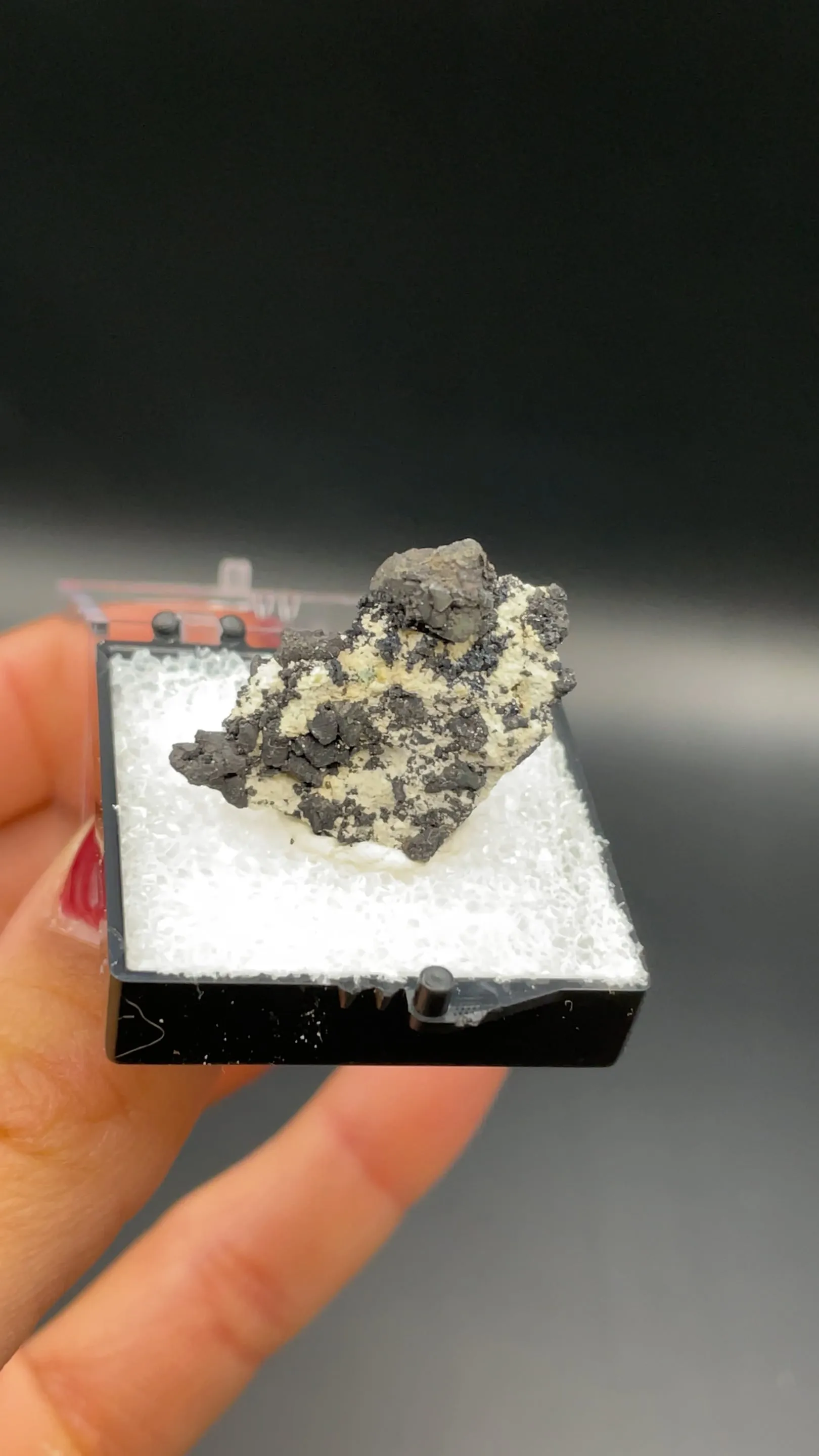 Villamaninite with Calcite - image 2