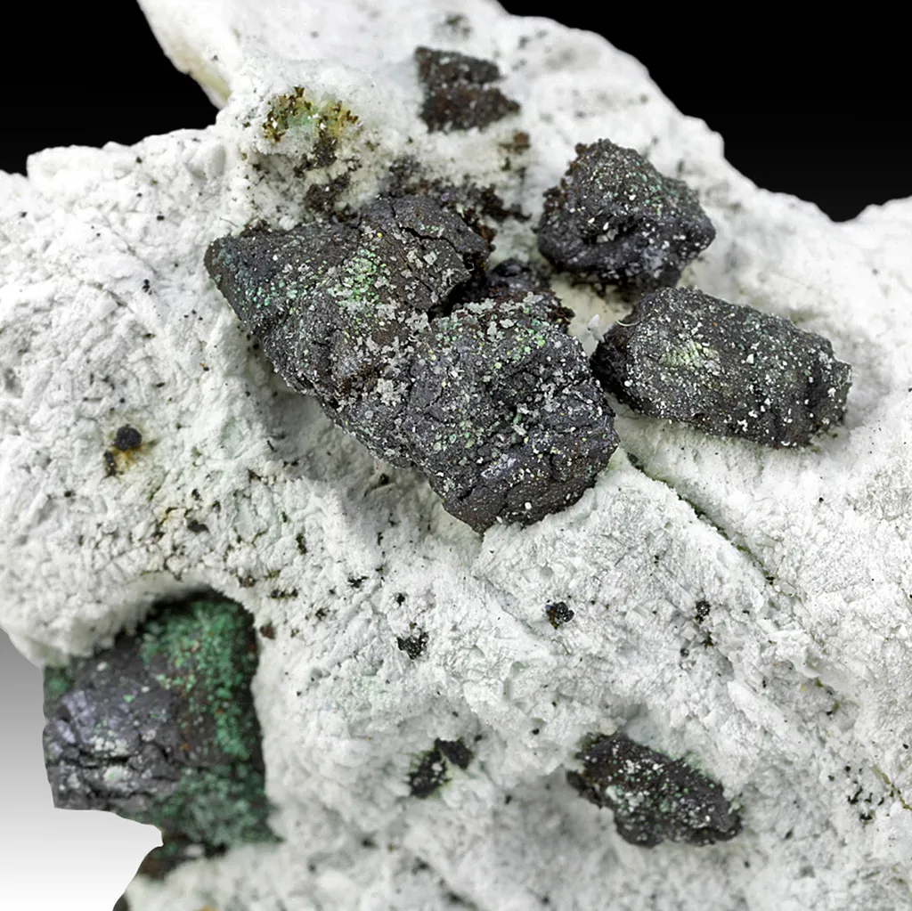 Villamaninite with Calcite image