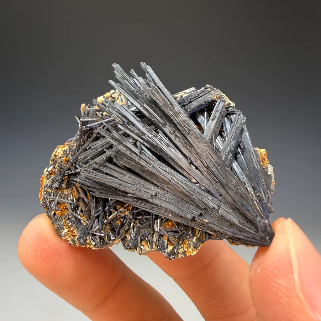 Vivianite - image 3