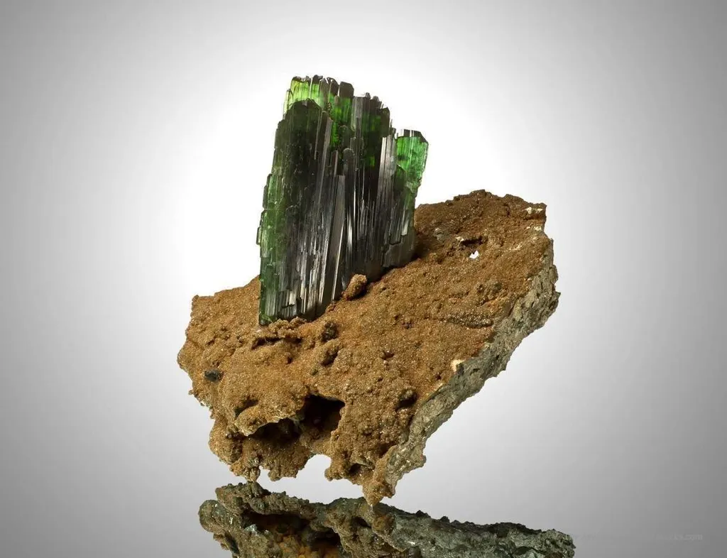 Vivianite image