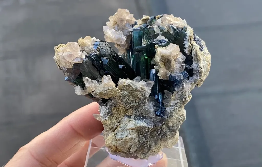 Vivianite - image 5