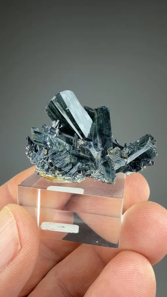 Vivianite - image 2