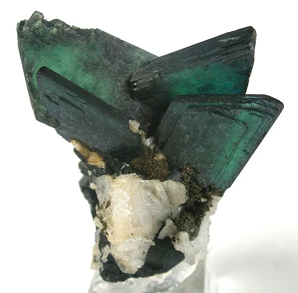 Vivianite, Albite (Var: Cleavelandite) image