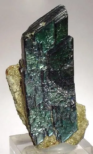 Vivianite, Childrenite image