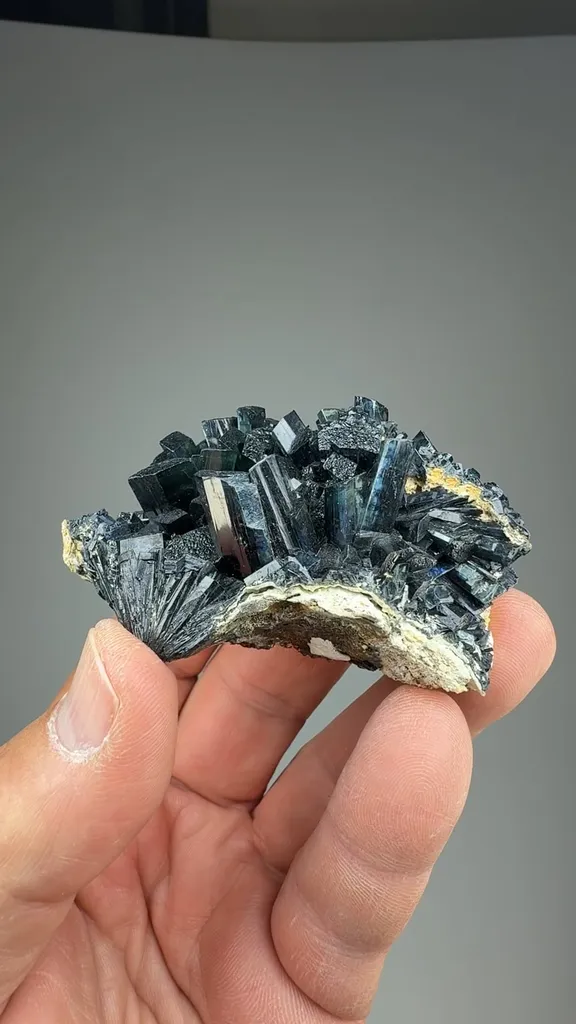 Vivianite - image 2