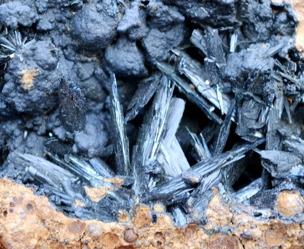 Vivianite & Goethite 354 grams - Chernomorsky mine, Ukraine - image 3