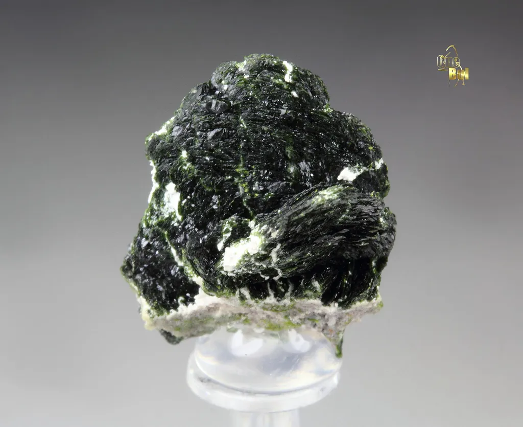 Volborthite from Mexico, Sonora, Milpillas, Milpillas Mine image