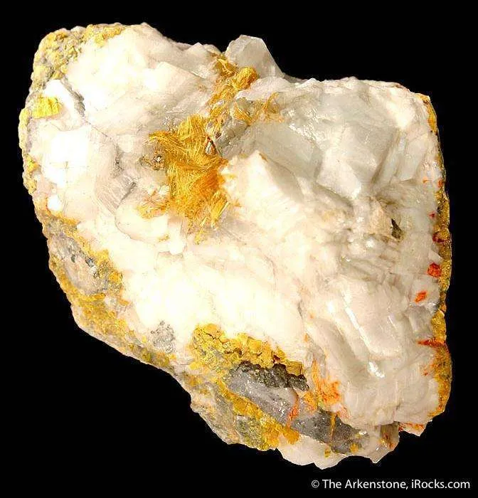 Wakabayashilite on Calcite - image 2